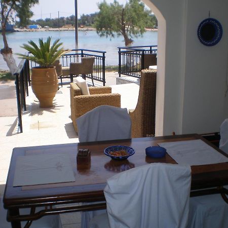 En Plo Hotel Elafonissos Buitenkant foto