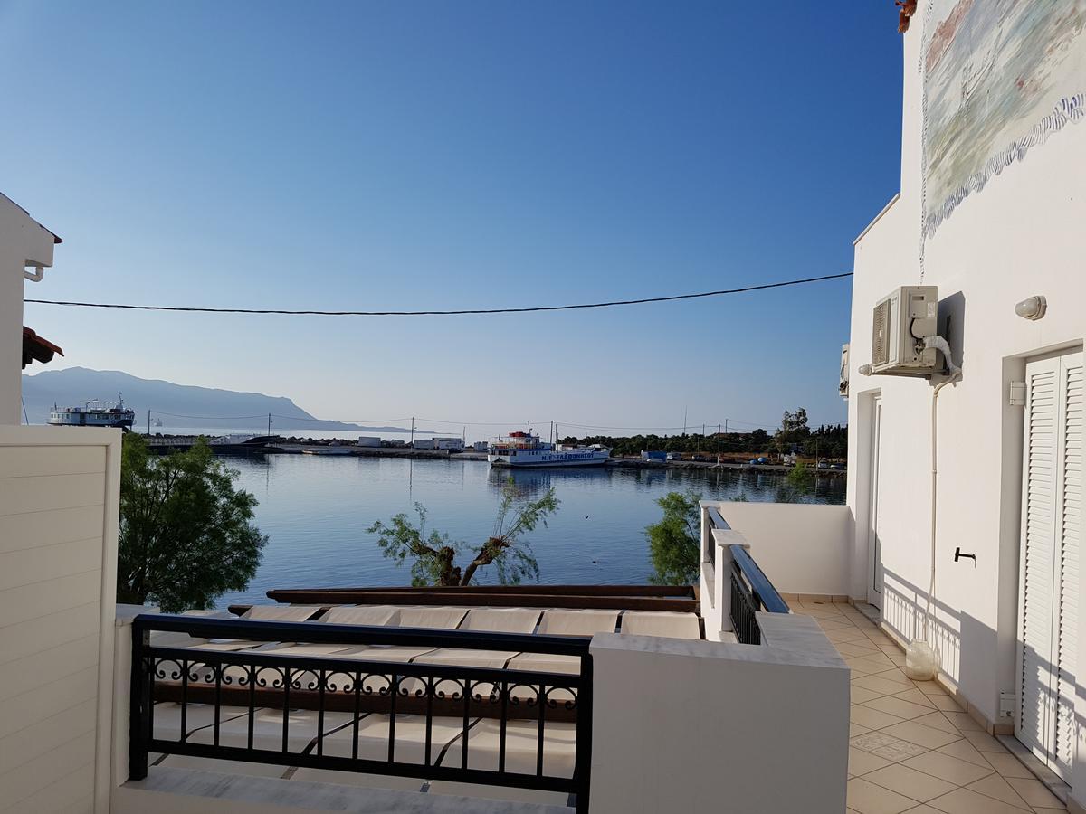 En Plo Hotel Elafonissos Buitenkant foto